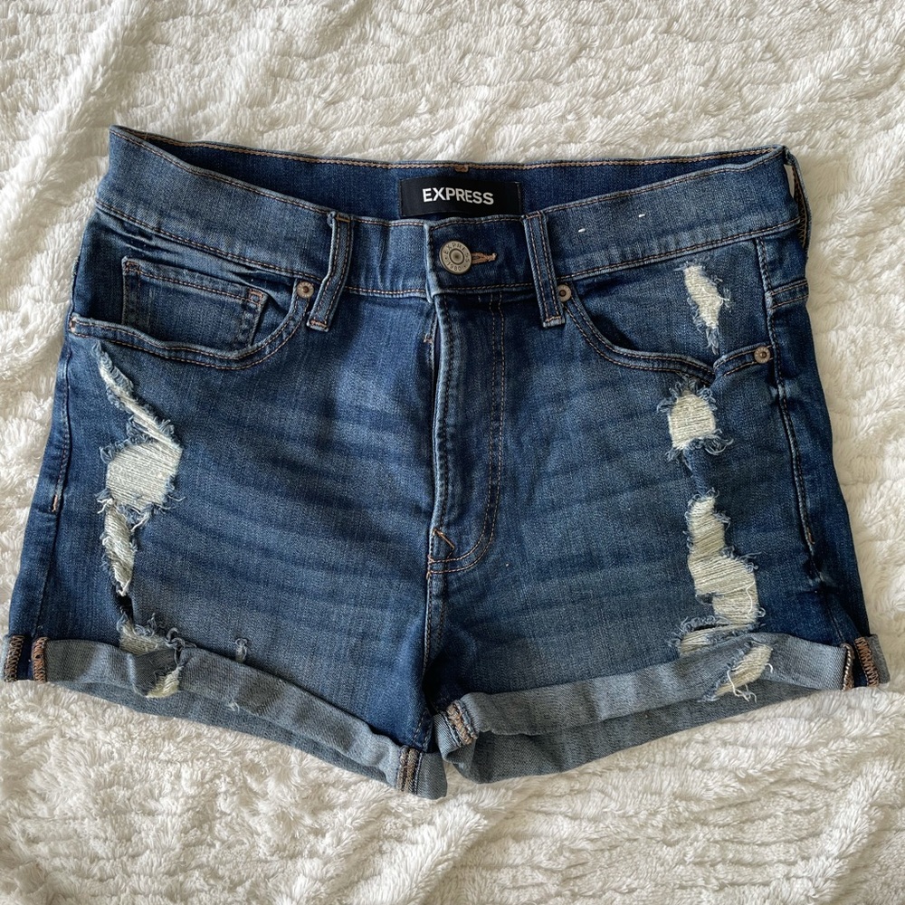 EXPRESS Shorts
